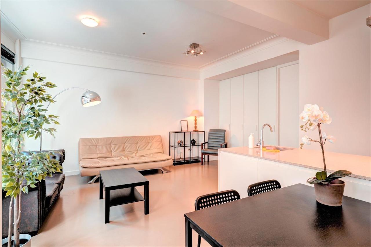 The Meir Lodge. Apartments In Heart Of Антверпен Экстерьер фото